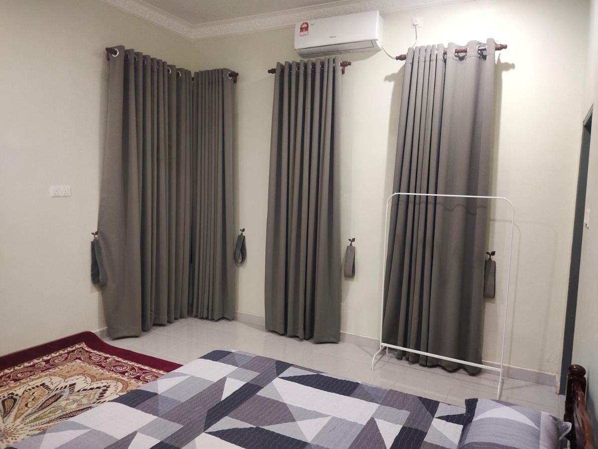 Homestay Yasmeen Marang Eksteriør billede